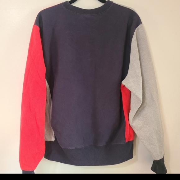 Champion Pullover hoodie crewneck size medium - Picture 2 of 3